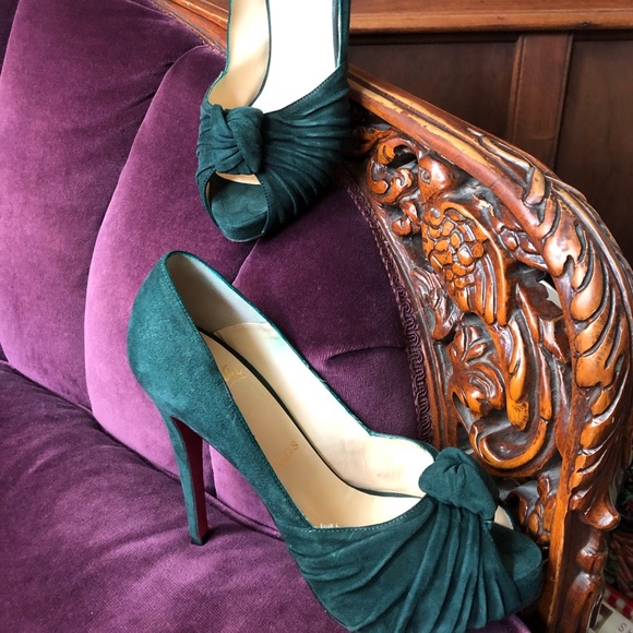 Christian Louboutin Forest Green suede pumps 37.5 - Picture 7 of 8